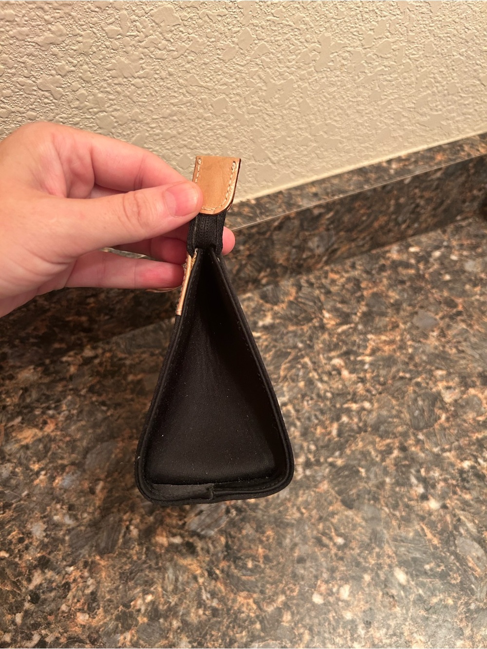Kate Spade | Pouch - Picture 9 of 12